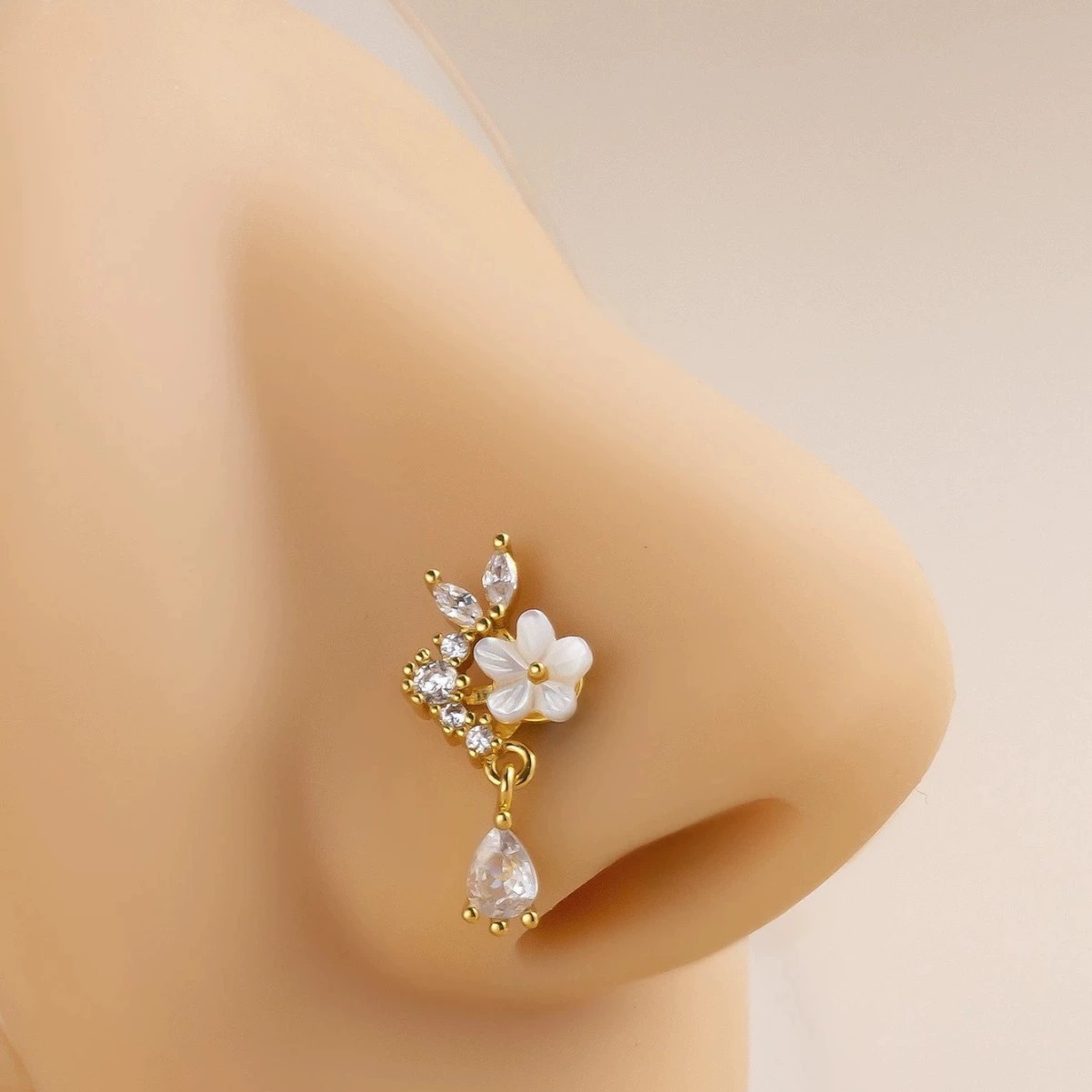Gold Flower Nose Ring with Dan - đánh giá và giá Body Jewelry Surgical Steel